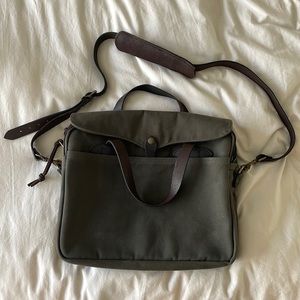Filson **LIKE NEW** RUGGED TWILL ORIGINAL BRIEFCASE otter green